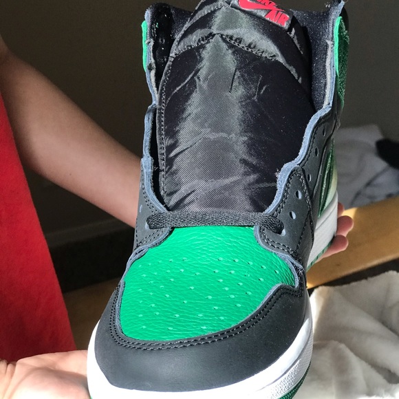 Air Jordan 1 High Pine Green - Picture 1 of 6